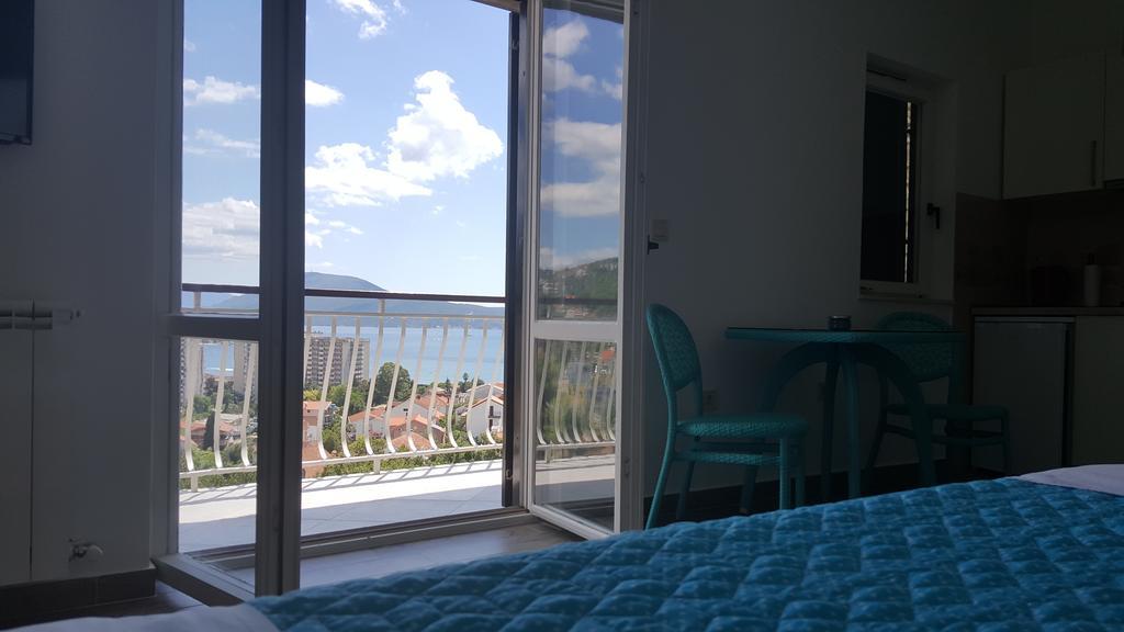 Apartments La Dolce Vita Herceg Novi Exterior photo