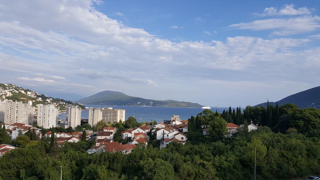 Apartments La Dolce Vita Herceg Novi Exterior photo