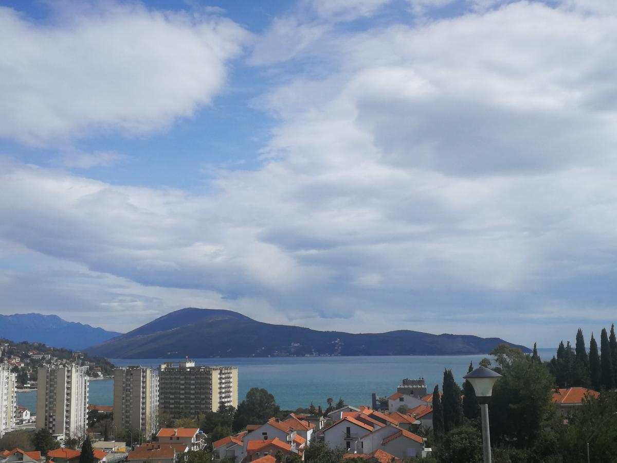 Apartments La Dolce Vita Herceg Novi Exterior photo